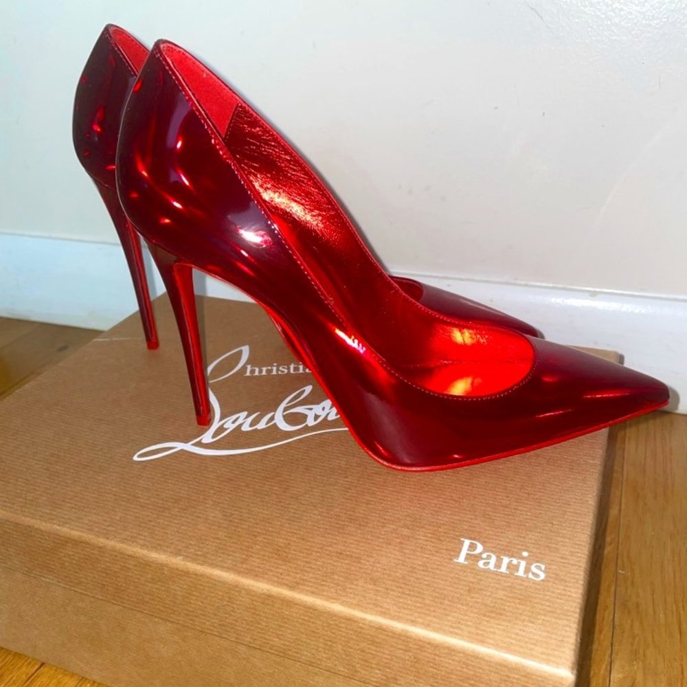 Brand New Christian Louboutin Hot Chick 100 Patent Leather Red Pumps Size 38 7.5